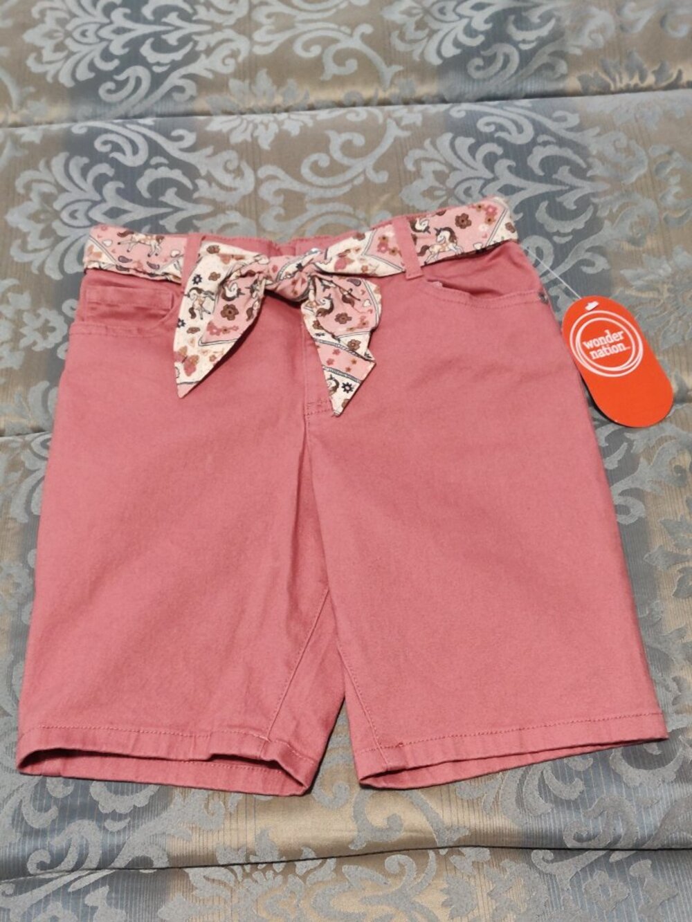 Wonder Nation girl's coral petals Bermuda shorts with scarf belt, NWTs, sz. 7
